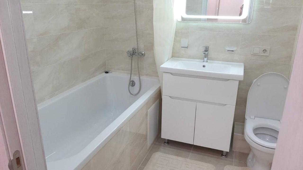 Apartment Kiev Studio With City View Luaran gambar