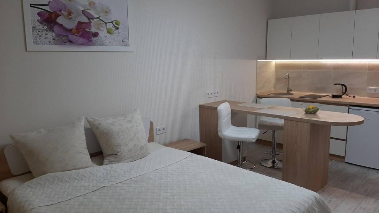 Apartment Kiev Studio With City View Luaran gambar